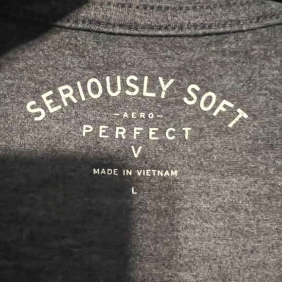 American Eagle Women’s Long Sleeve V-Neck – Seriously Soft Dark Gray, Size Large - Picture 2 of 4